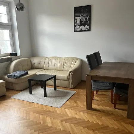 Centrum Ii Apartmán *